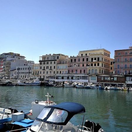 Christy Suite Elegante Appartamento Nel Centro Storico Di Anzio Exteriör bild