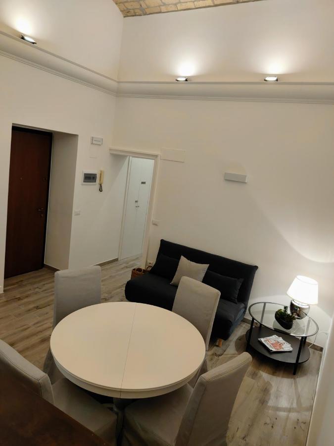 Christy Suite Elegante Appartamento Nel Centro Storico Di Anzio Exteriör bild